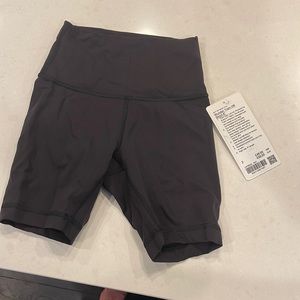 Lululemon biker short wunder train HR short 6”. Size 2